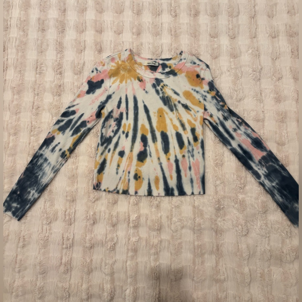 EUC Dippin’ Daisies Tie-Dye Long Sleeve Women's Top